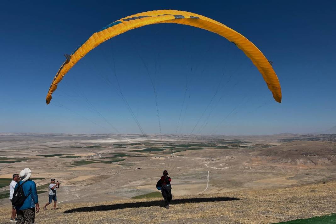 Spor ve özgürlük Konya semalarında renkli yarışa döndü 9